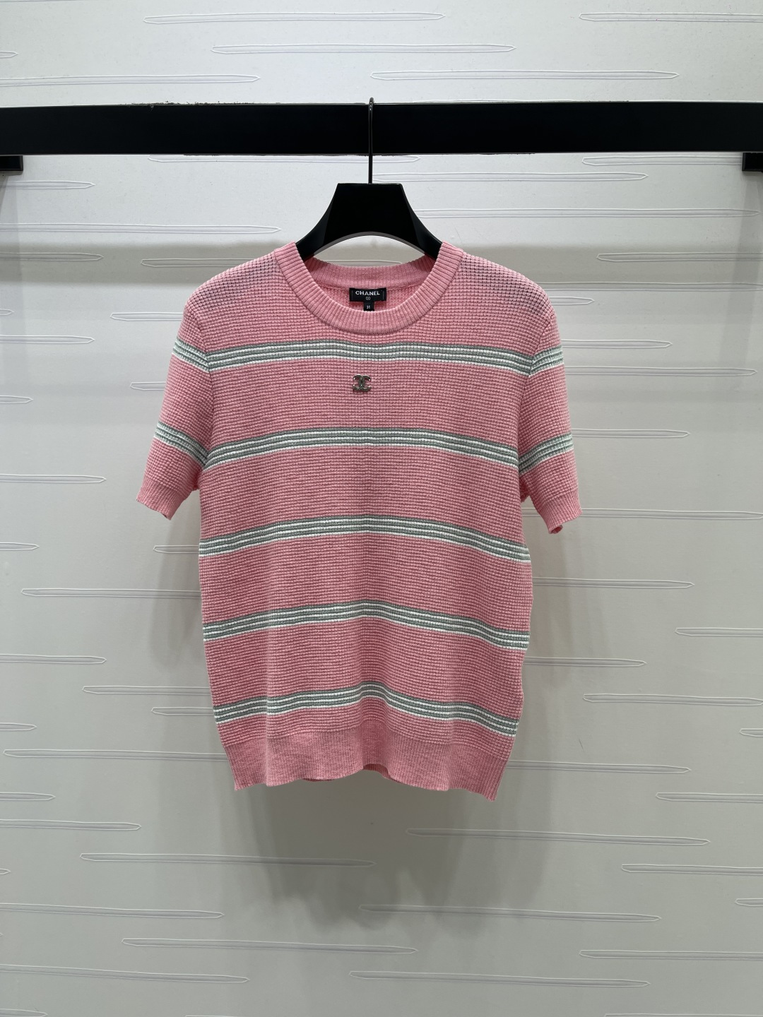 Women's short sleeves